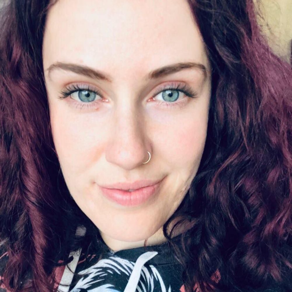 Meet your Posher, Linzi